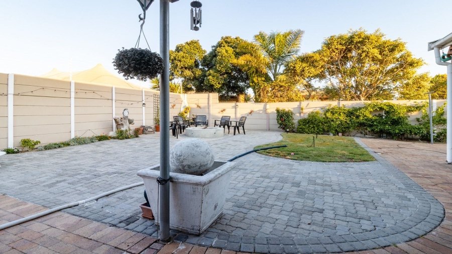 3 Bedroom Property for Sale in Glenwood Western Cape